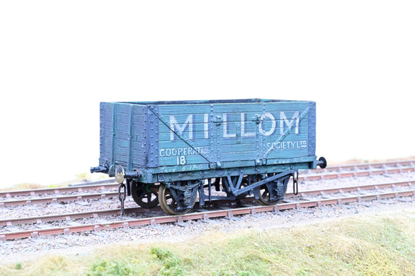 Kit Built O Gauge 'Millom Cooperative Society Ltd.' 7-Plank Open Wagon No.18 - Weathered, Unboxed