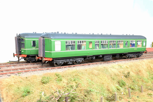 Kit Built O Gauge BR Green Derby Light Weight 2-Car DMU No.M79016 & MM79612