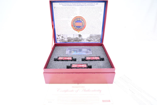 Hornby OO Gauge R3686 'Peckett Locomotive & Wagons' Pack w/ W4 Peckett  & 3 Open Wagons - Limited Edition, Boxed
