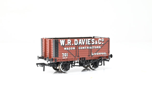 Bachmann OO gauge 37-2011K 'W.R. Davies & Co.' 7-Plank Open Wagon No.701 - Boxed