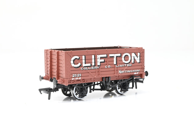 Bachmann OO Gauge 37-100 'Clifton' 7-Plank Open Wagon No.2121 - Boxed