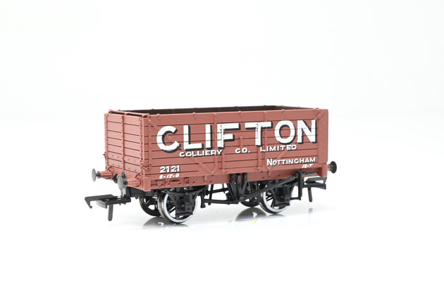 Bachmann OO Gauge 37-100 'Clifton' 7-Plank Open Wagon No.2121 - Boxed