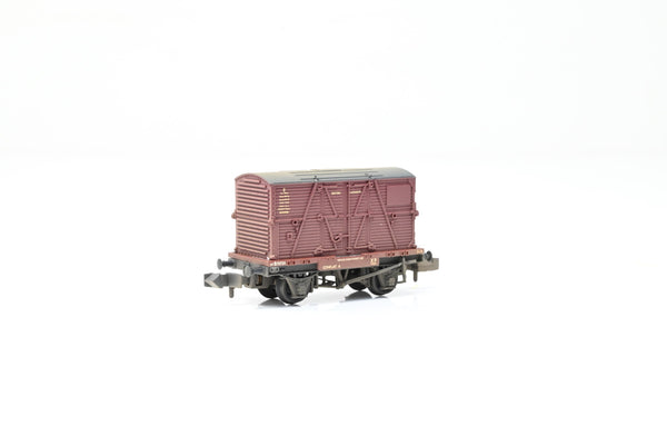 Graham Farish N Gauge 377-328C BR Bauxite Conflat A w/ BR Crimson BD Container No.B707211 - Factory Weathered, Boxed