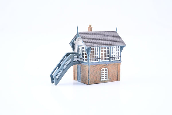 Graham Farish N Gauge 42-061 Scenecraft Building 'Brick Signal Box' - Boxed