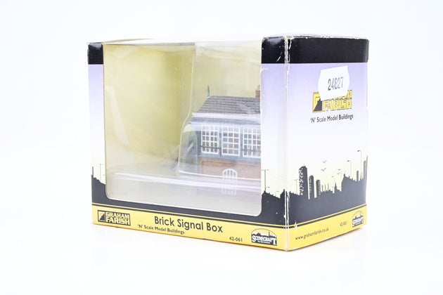 Graham Farish N Gauge 42-061 Scenecraft Building 'Brick Signal Box' - Boxed
