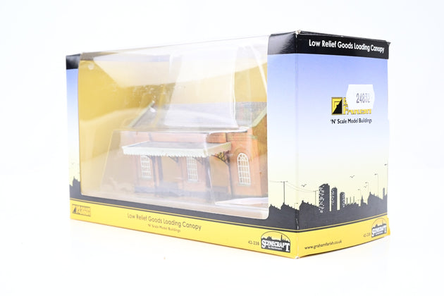 Graham Farish N Gauge 42-238 Scenecraft Building 'Low Relief Goods Loading Canopy' - Boxed