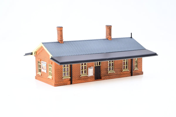 Graham Farish N Gauge 376-762 Building 'Country Station' - Boxed