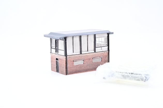 Graham Farish N Gauge 42-133 Scenecraft Building 'BR Type 15 Signal Box' - Boxed