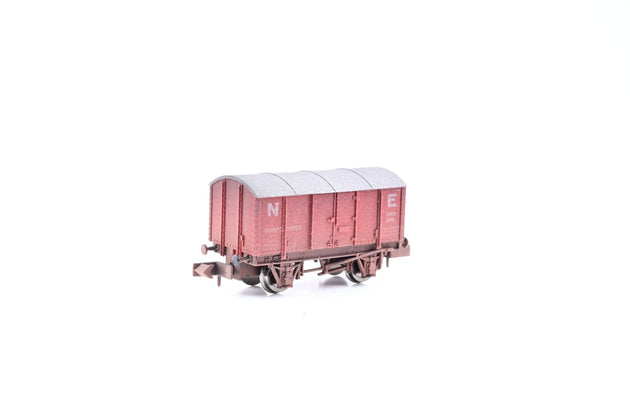 Dapol N Gauge 2F-013-014 NE Red Gunpowder Van No.71421 - Factory Weathered, Boxed