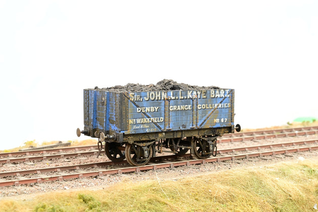Kit Built O Gauge 'Sir John L.L. Kaye' Blue 7-Plank Open Wagon No.67 - Weathered, Unboxed