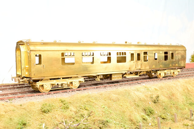 Sancheng O Gauge Unpainted Brass Mk1 BSK Brake Corridor Second Coach - Boxed