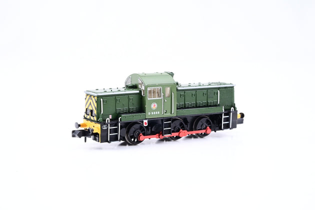 Graham Farish N Gauge 372-950 Class 14 Diesel BR Green w/ Wasp Stripes No.D9555