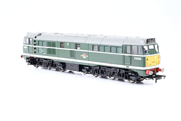 Hornby OO Gauge R2572 BR Green Late Crest Class 31 No.D5640 - Boxed