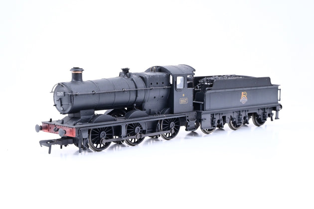 Bachmann OO Gauge 32-305 BR Black Early Emblem Collett Goods w/ Manor Tender No.2217 - Boxed