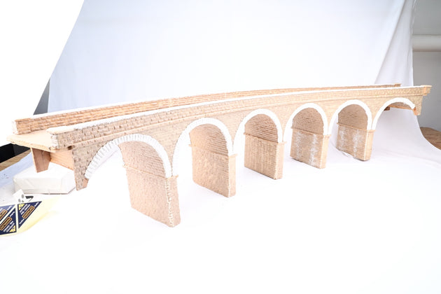 O Gauge Single Track Curved Viaduct - Collection Only