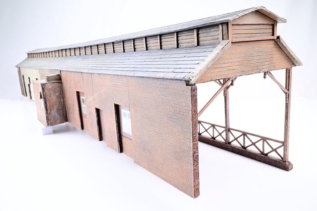 O Gauge Single Track Station & Goods Shed - Collection Only