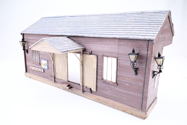 O Gauge Single Track Station & Goods Shed - Collection Only