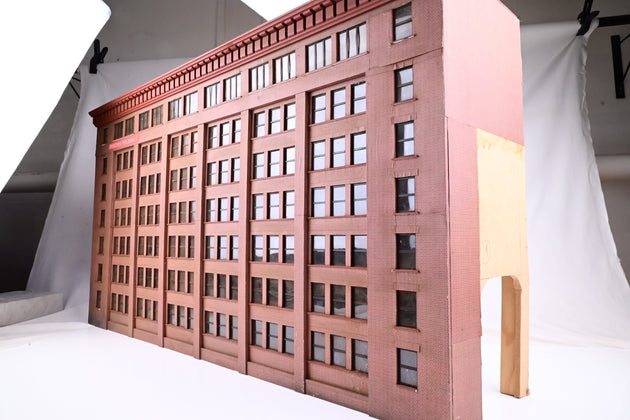 O Gauge Half Releif Phoenix Holdings Warehouse Building