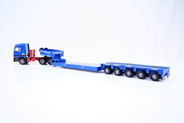 Conrad 1:50 Scale 40117/0 Goldhofer Low Loader + Mercedes Actros Blue Tractor - Boxed