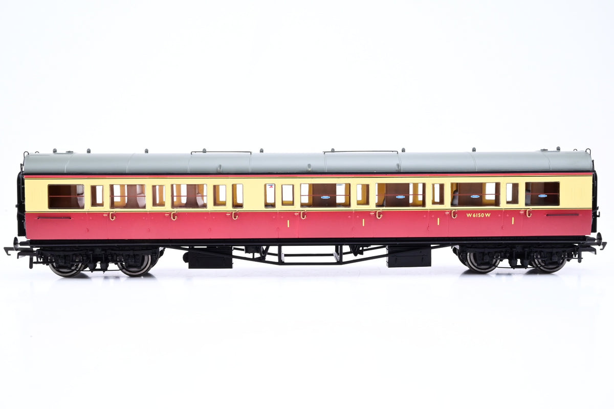 Hornby OO Gauge R40475 BR Collet Coaches Composite RH 6150